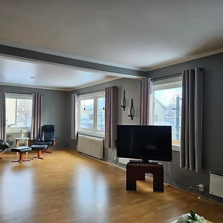 Апартаменты Huset Pa Hjornet Фёуске